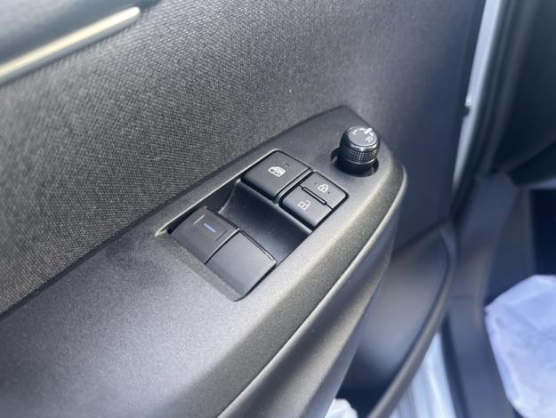 TOYOTA Yaris Hybride 116h Dynamic Business   