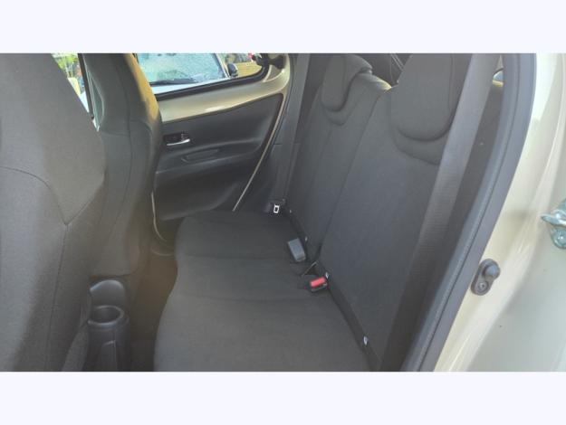 TOYOTA Aygo X 1.0 VVT-i 72 Design   