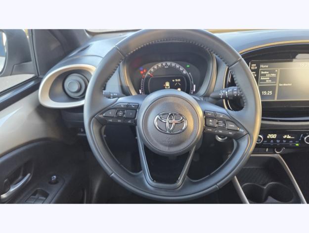 TOYOTA Aygo X 1.0 VVT-i 72 Design   