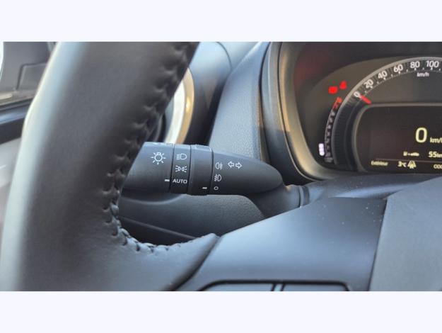 TOYOTA Aygo X 1.0 VVT-i 72 Design   