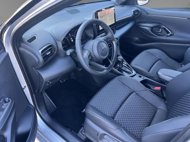 TOYOTA Yaris Hybride 130h Collection  YARIS HYBRIDE 130H COLLECTION MY25