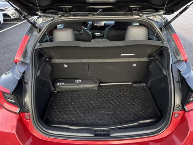 TOYOTA Yaris Hybride 116h GR SPORT  