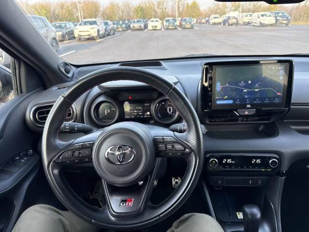 TOYOTA Yaris Hybride 116h GR SPORT  