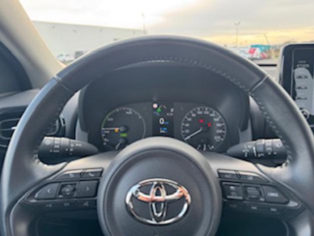 TOYOTA Yaris Hybride 116h Dynamic Business   