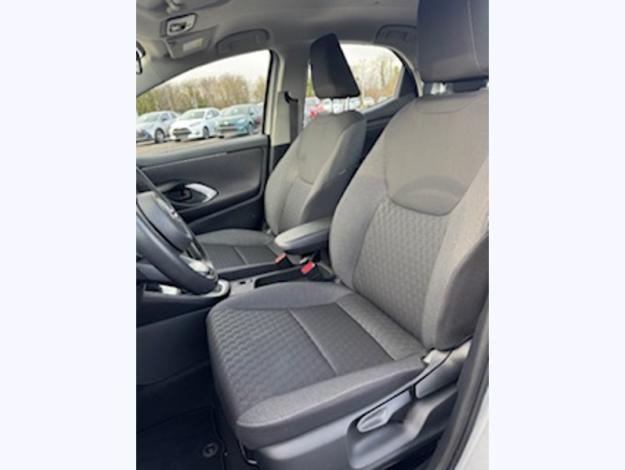 TOYOTA Yaris Hybrid Dynamic Business  1.5 116 ch 