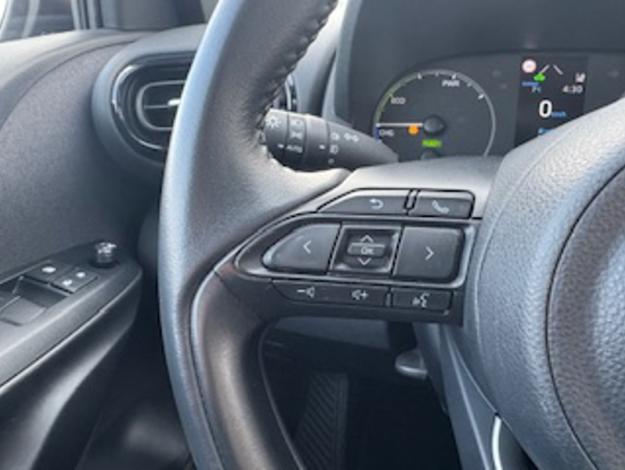 TOYOTA Yaris Hybrid Dynamic Business  1.5 116 ch 