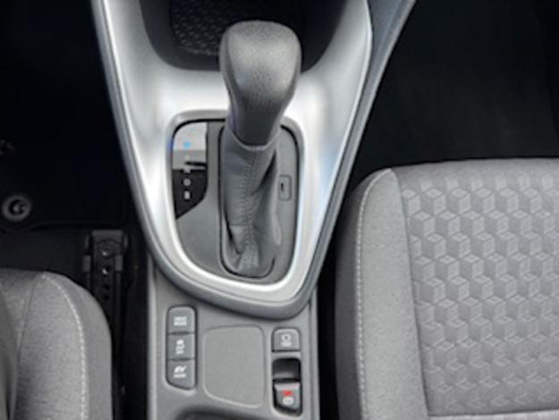 TOYOTA Yaris Hybrid Dynamic Business  1.5 116 ch 