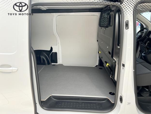 TOYOTA Proace PROACE MEDIUM 1.5L 120 D 4D BVM START CONF LOOK  PROACE MEDIUM 1.5L 120 D 4D BVM START CONF LOOK