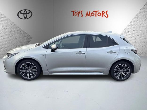 TOYOTA Corolla 122h Design  