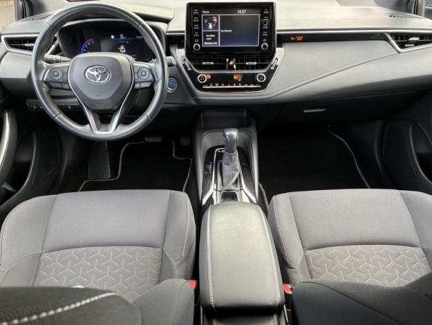 TOYOTA Corolla 122h Design  