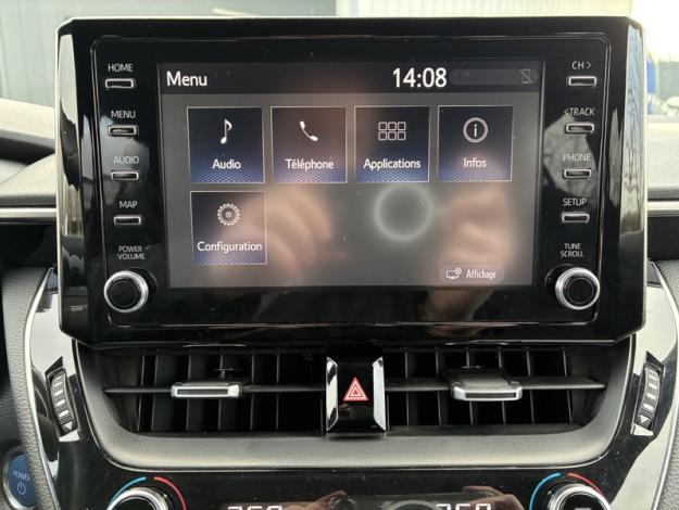 TOYOTA Corolla 122h Design  