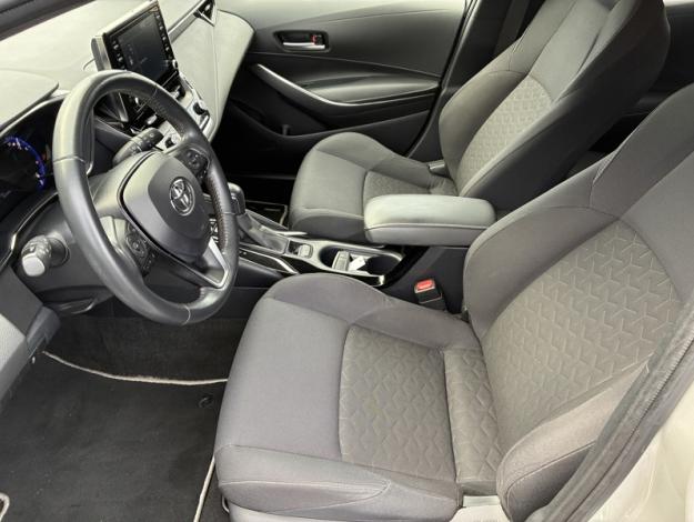 TOYOTA Corolla 122h Design  