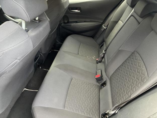 TOYOTA Corolla 122h Design  