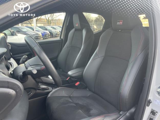 TOYOTA Yaris 116h GR SPORT  