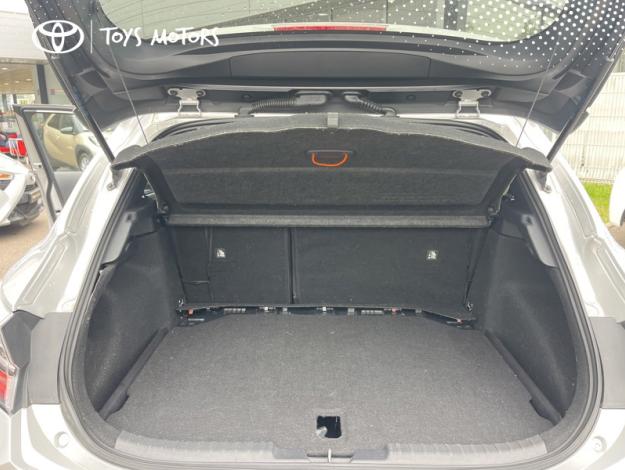 TOYOTA Corolla 184h Design  