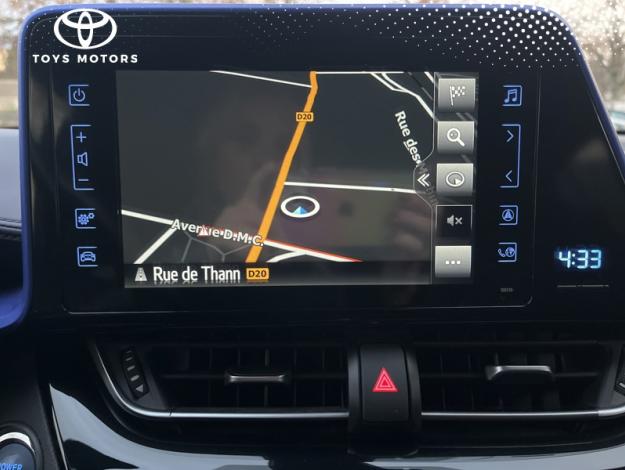 TOYOTA C-HR 122h Graphic  