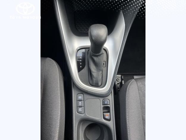 TOYOTA Yaris 116h Dynamic Business  