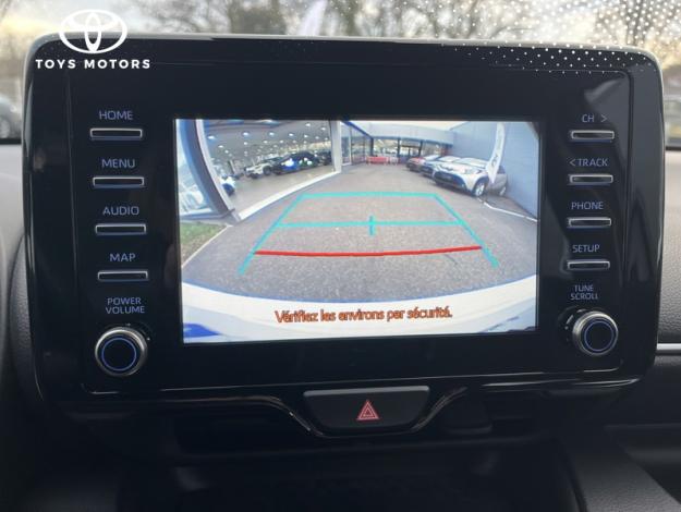 TOYOTA Yaris 116h Dynamic Business  