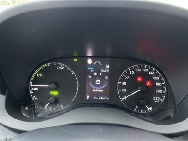 TOYOTA Yaris 116h Dynamic Business  