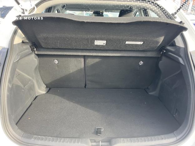 TOYOTA Yaris 116h Dynamic  