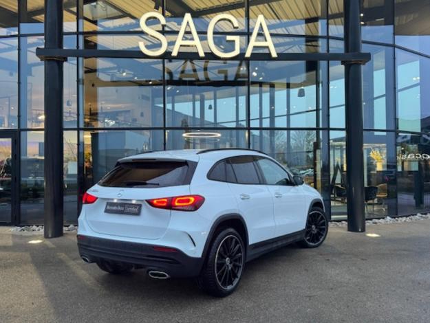 MERCEDES-BENZ GLA 200 d AMG Line  