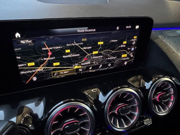 MERCEDES-BENZ GLA 200 d AMG Line  