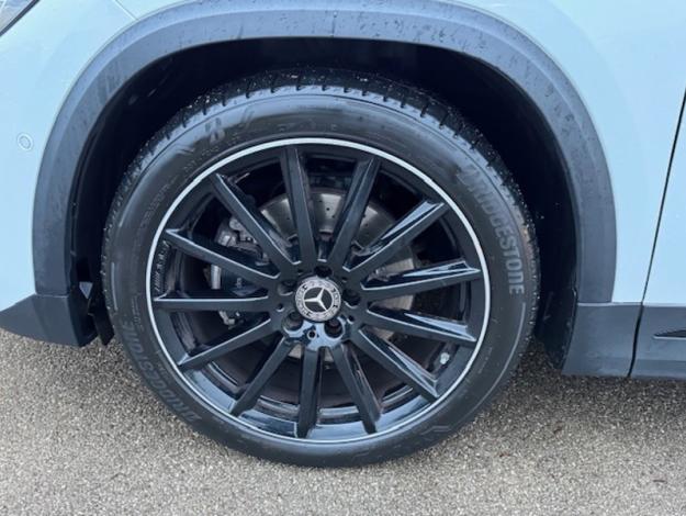 MERCEDES-BENZ GLA 200 d AMG Line  