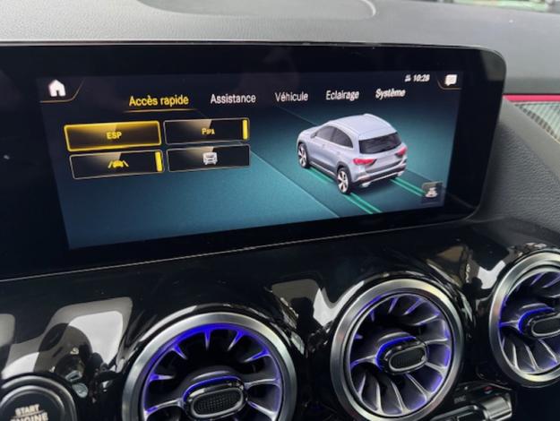 MERCEDES-BENZ GLA 200 d AMG Line  Classe GLA/ H247 GLA 200 d AMG Line