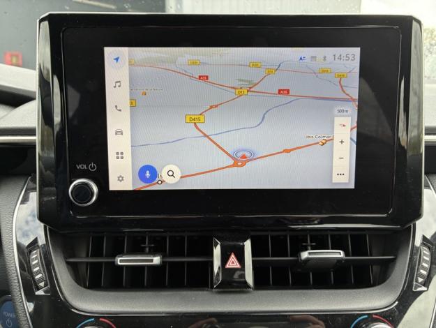 TOYOTA Corolla 122h Dynamic Business  