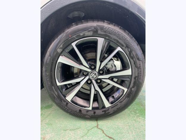 TOYOTA C-HR C HR HYBRIDE NG HYBRIDE 140 DESIGN PACKCONF MY25  C HR HYBRIDE HYBRIDE 140 DESIGN PACKCONF MY25