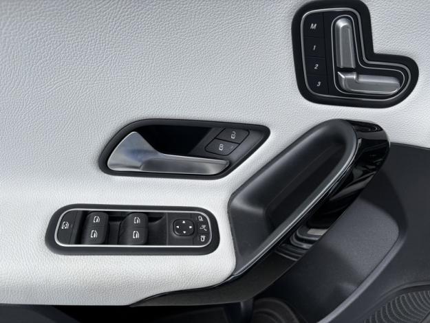 MERCEDES-BENZ A 200 A 200 Compacte  