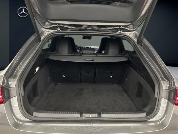 MERCEDES-BENZ CLA 180 d Shooting Brake AMG Line  