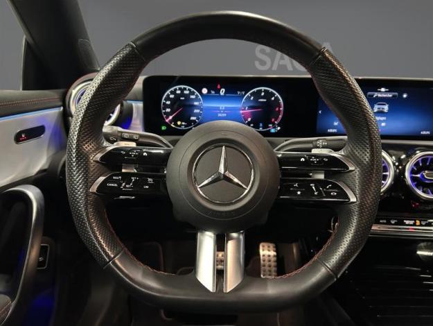 MERCEDES-BENZ CLA 180 d Shooting Brake AMG Line  