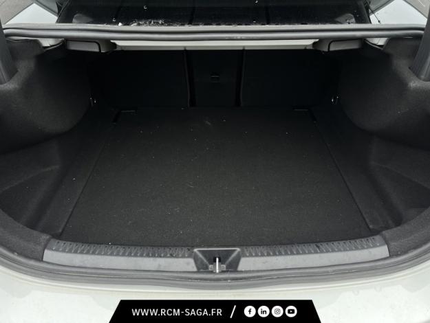 MERCEDES-BENZ Classe A 180 d Berline AMG Line  Classe A Berline / V1771 Classe A 180 d Berline AMG Line