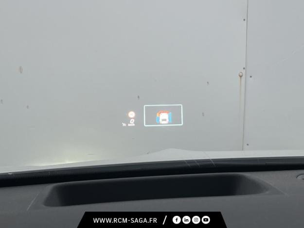 MERCEDES-BENZ Classe A 180 d Berline AMG Line  Classe A Berline / V1771 Classe A 180 d Berline AMG Line