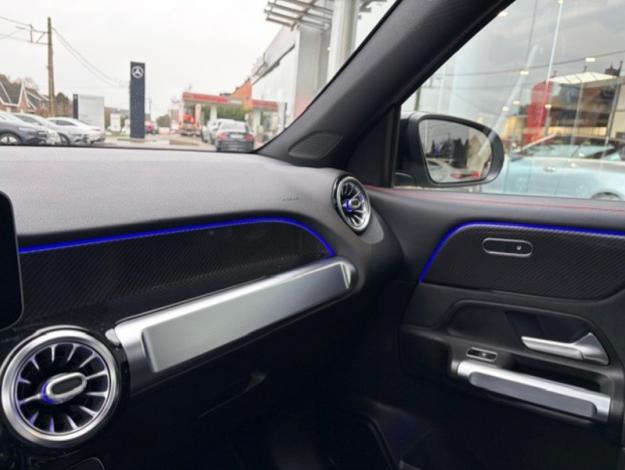 MERCEDES-BENZ GLB 200 AMG Night 7 places Toit Pano  