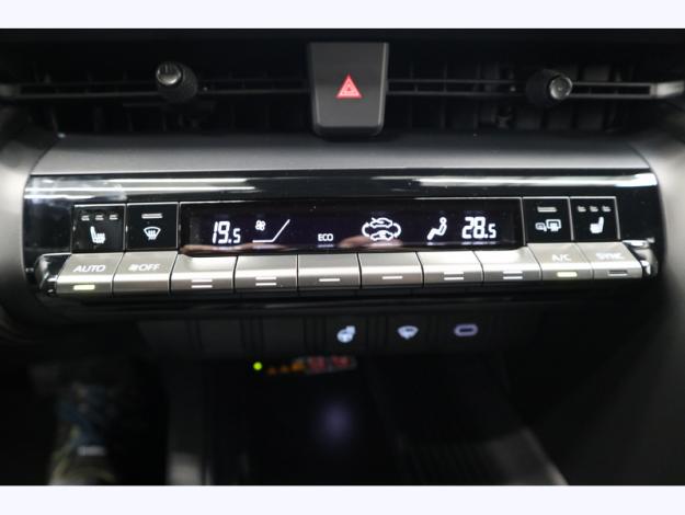 TOYOTA C-HR Plug-In Hybrid FWD Design   