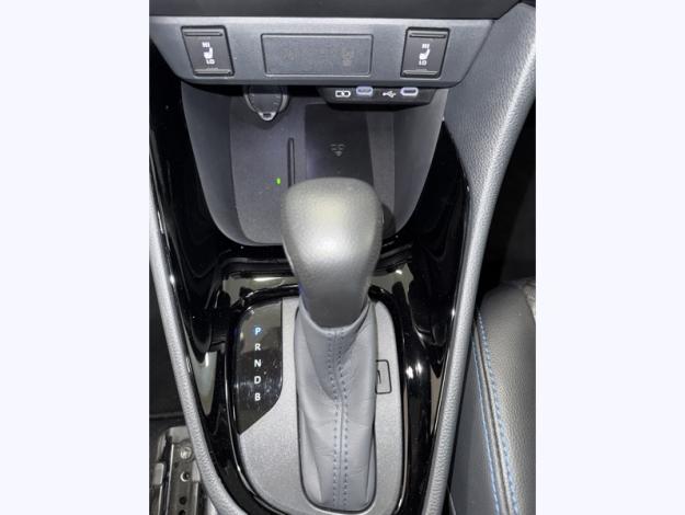 TOYOTA Yaris Hybride 130h Première  YARIS HYBRIDE 130H PREMIERE MC24