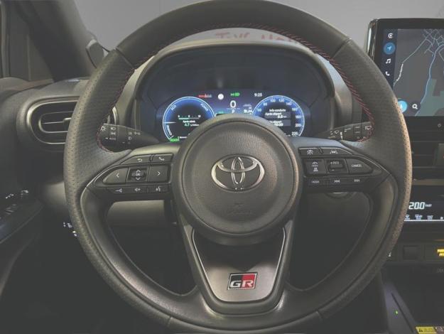 TOYOTA Yaris Cross 1.5 HYBRID 130H GR SPORT AUTO  