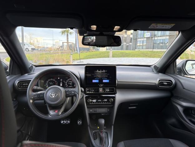 TOYOTA Yaris Cross 1.5 HYBRID 130H GR SPORT AUTO  YARIS CROSS 130H 2WD GR SPORT MY25 SHOWROOM