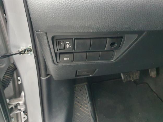 TOYOTA Yaris 116h Dynamic business  