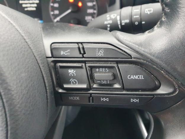 TOYOTA Yaris 116h Dynamic business  