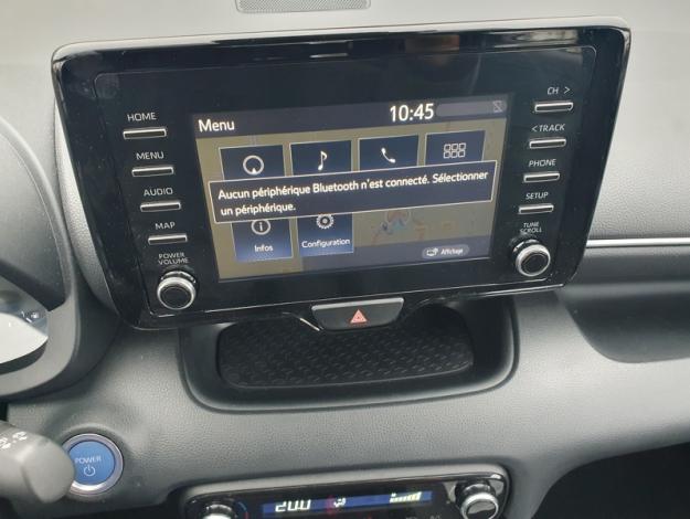 TOYOTA Yaris 116h Dynamic business  