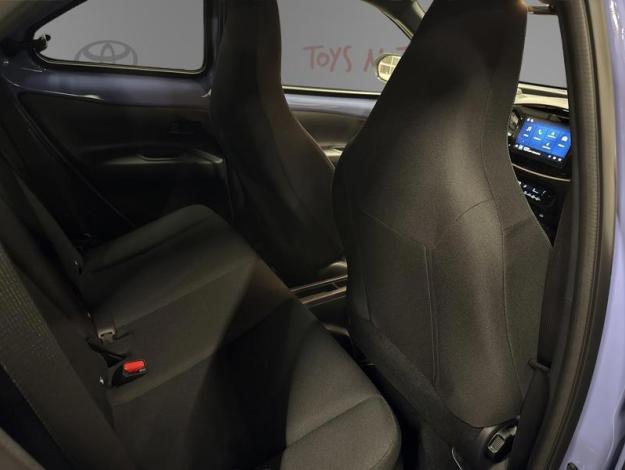 TOYOTA Aygo X Hybride 116h Graphic  AYGO X CROSSOVER 116H GRAPHIC ZENRADA VD MC26