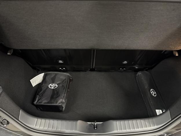 TOYOTA Aygo X Hybride 116h Graphic  AYGO X CROSSOVER 116H GRAPHIC ZENRADA VD MC26