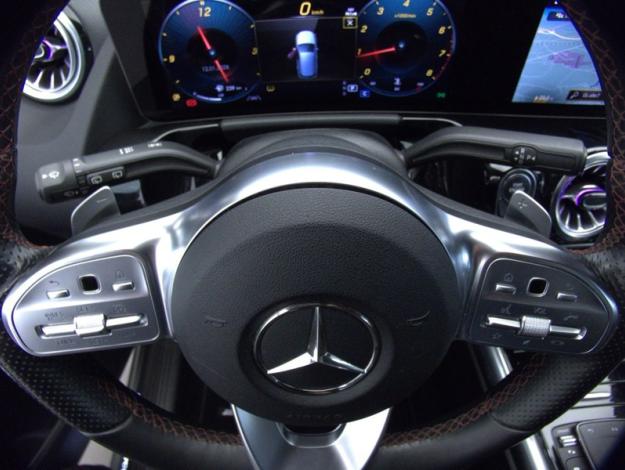 MERCEDES-BENZ Classe B 180 AMG Line Edition  