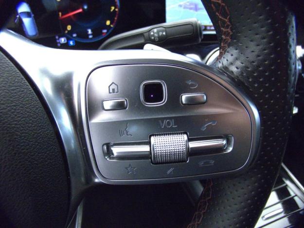 MERCEDES-BENZ Classe B 180 AMG Line Edition  