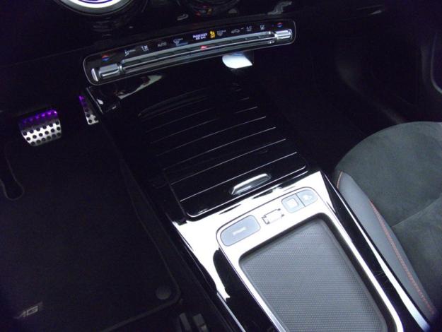 MERCEDES-BENZ CLA Coupé CLA 250 e Hybrid EQ Coupé AMG Line  