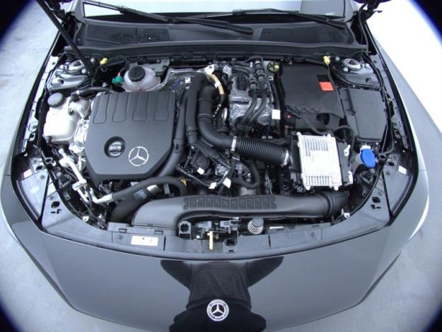 MERCEDES-BENZ CLA Coupé CLA 250 e Hybrid EQ Coupé AMG Line  