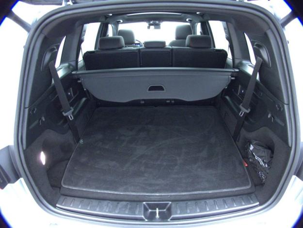 MERCEDES-BENZ GLB 200 d AMG Line  